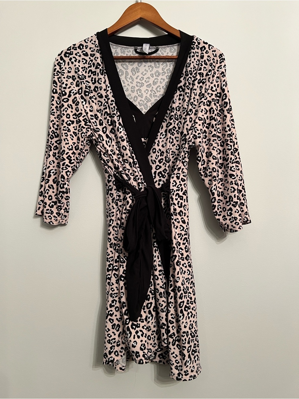 Leopard Print Wrap Robe and PJs - Pink & Black